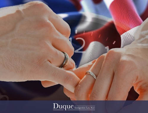 Juntos hacia la Residencia Permanente: Desglosando el Proceso de Solicitud por Matrimonio en Estados Unidos